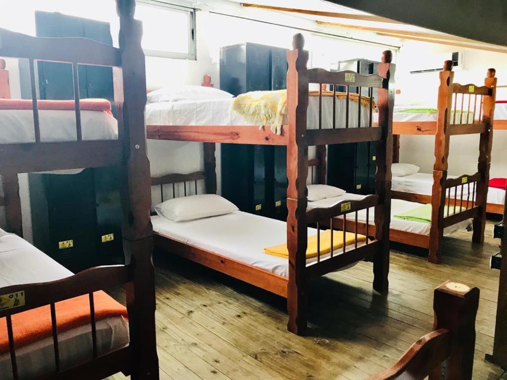 Hostel Banana House ボンビーニャス エクステリア 写真